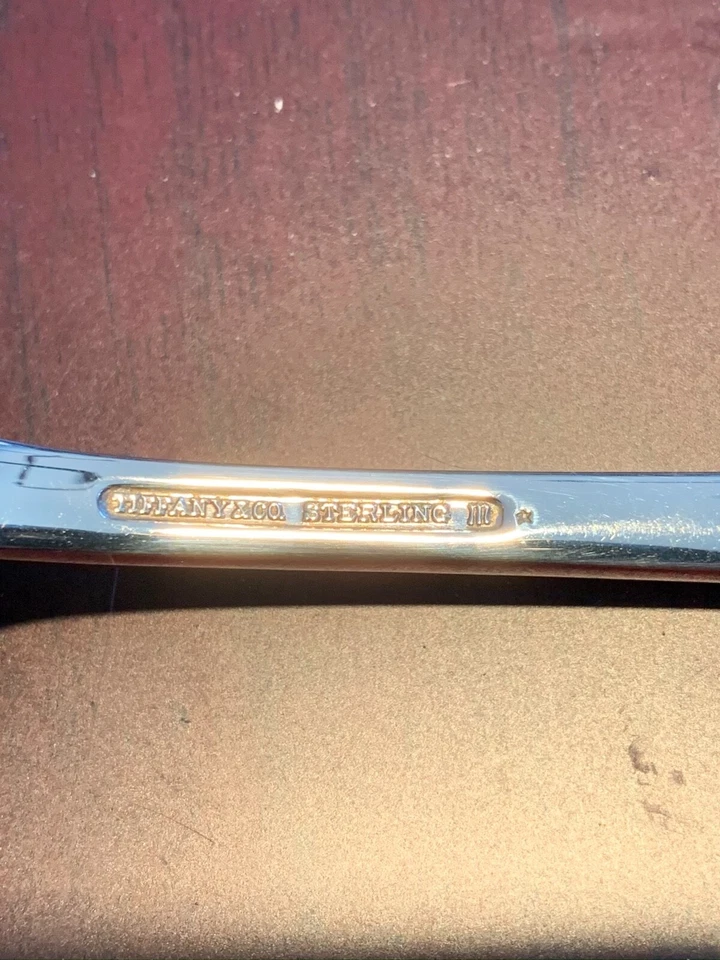 CUCHARÓN DE SALSA PULIDA PROFESIONALMENTE PLATA ESTERLINA TIFFANY FANEUIL Foto 2 de 3