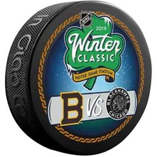 2019 NHL Winter Classic Dueling Collectible Hockey Puck -Boston Bruins vs Chicag