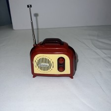 Mini Retro Radio FM Hi-Fi Sound Auto Scan Pull Up Antenna. Retro Look