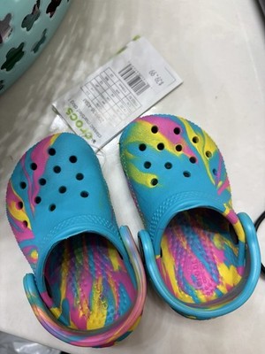 Crocs Size C4
