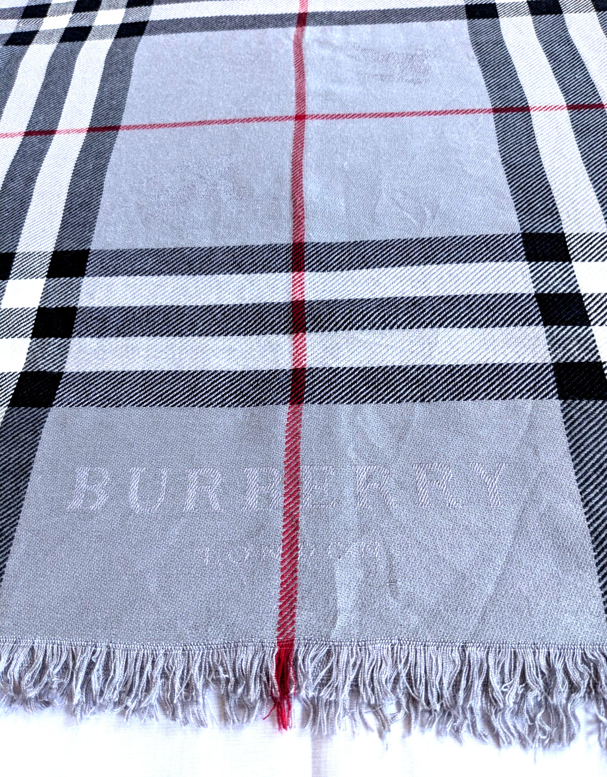 Burberry Shawl 100% Cashmere Rectangular Scarf So… - image 7