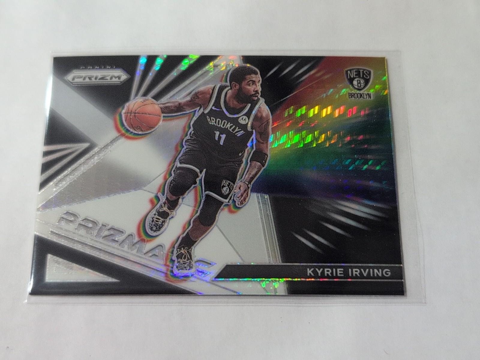 2021-22 Panini Prizm Kyrie Irving Hyper Prizm Prizmatic #15 Mavericks