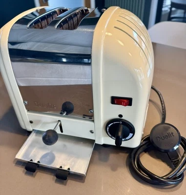 Dualit Classic 2 Slice Toaster Cream Stainless Steel - Image 1 of 4