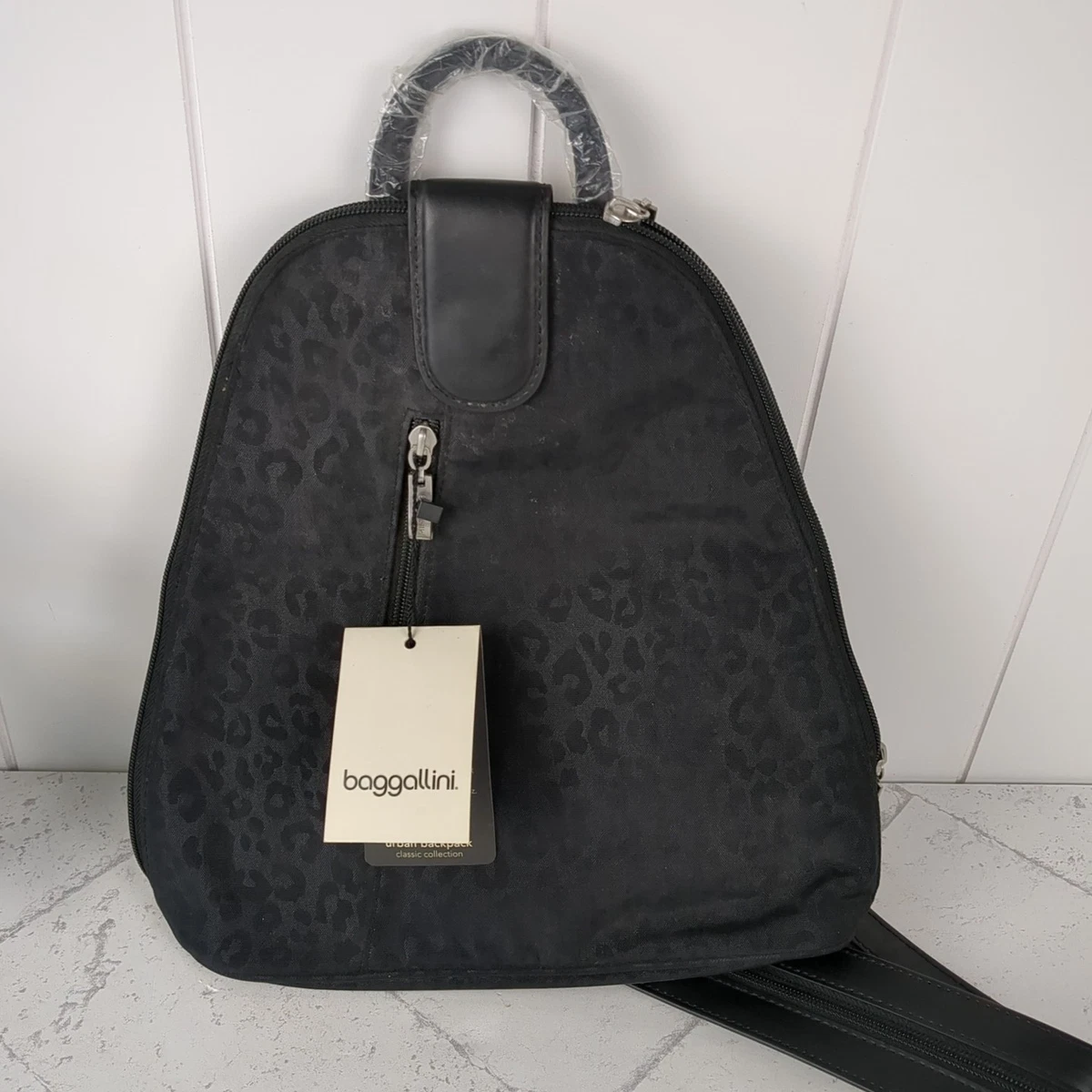 Baggallini small animal print NWOT tags backpack. Baggallini Brown Leopard Print Bag Turnlock Flap Crossbody  main image 3
