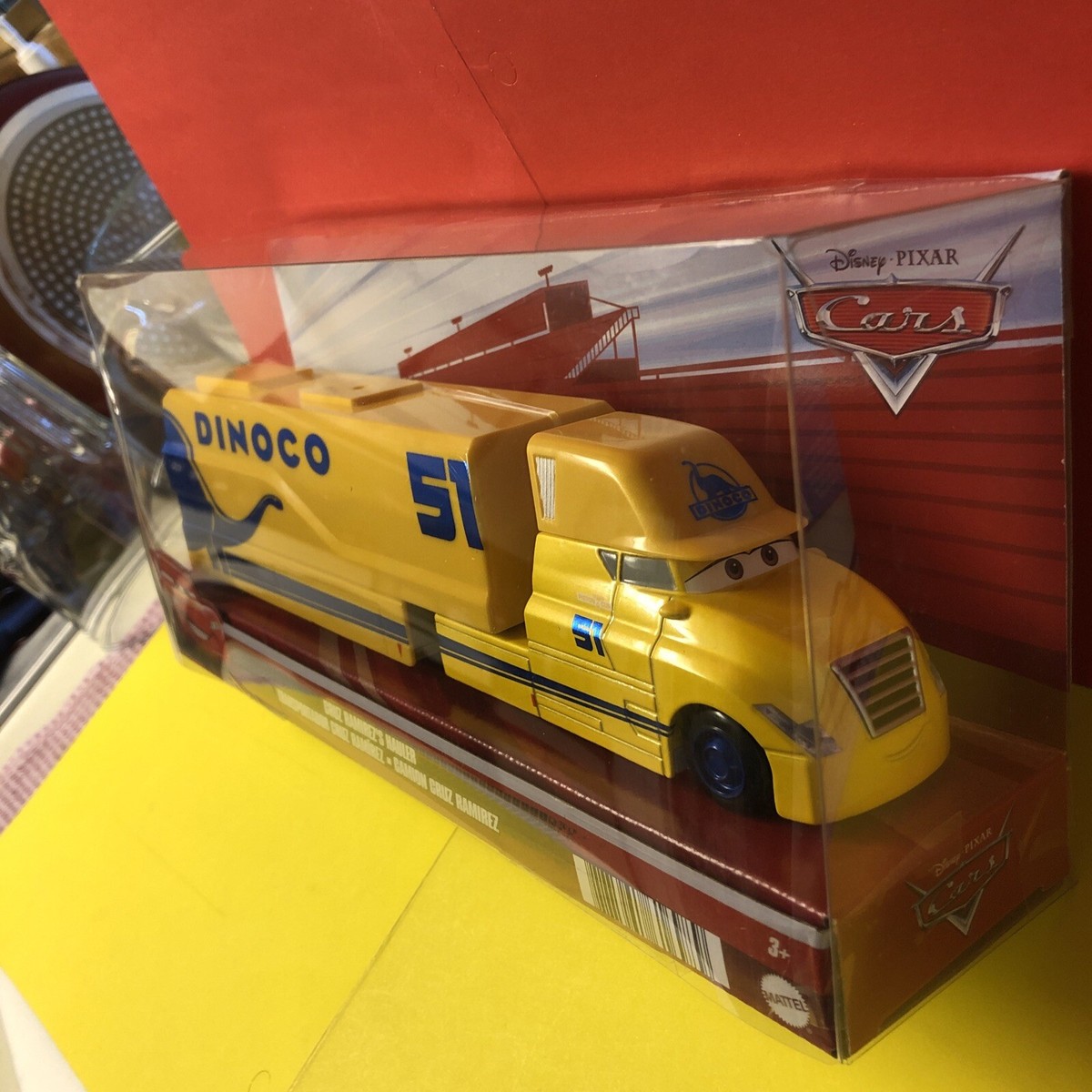 カーズ マテル CRUZ RAMIREZ'S HAULER ミニカー ピクサー 81GyPyAmJvL._UF894,1000_QL80_.jpg