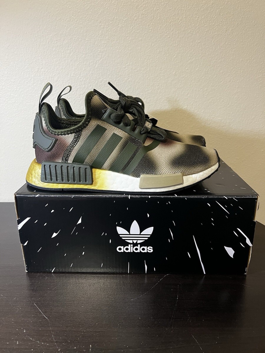 adidas gazelle silver green womens Star Wars x Nanzuka x adidas Star Wars x Nanzuka x adidas NMD R1 Darth  Vader IE6000