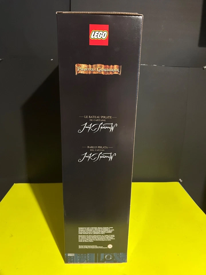 Lego Capitán Jack Sparrow's Black Pearl Barco Pirata 10365 ¡Nuevo en mano!! Foto 4 de 4