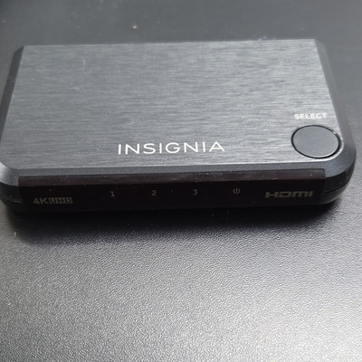 Insignia NS-HZ331 3-Port 4K UHD HDMI Switch, 3-Way for TV (Universal)