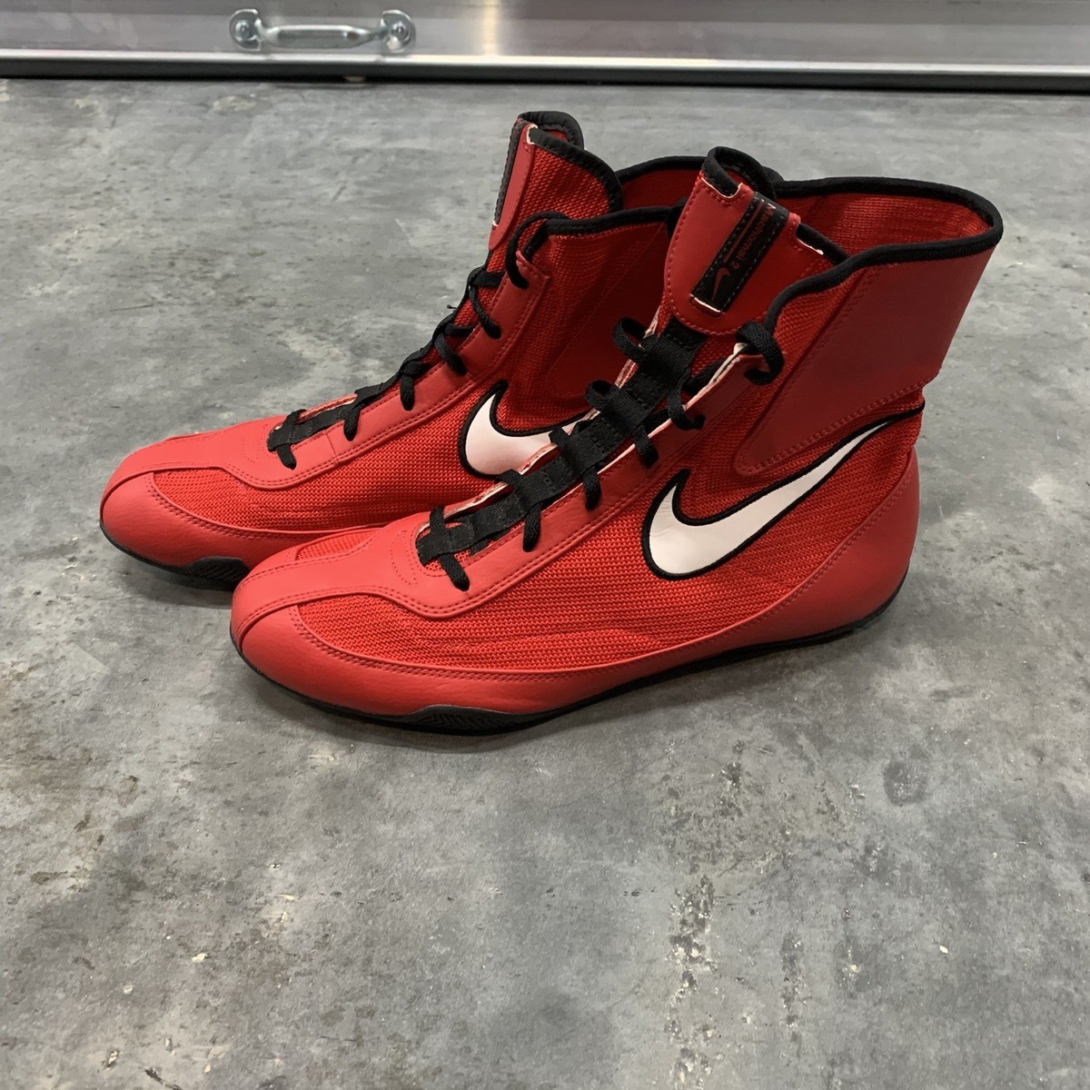 Nike Machomai 2 Boxing Shoes Mens 11.5 Red White Black High Top