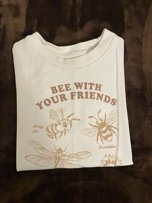 H&M Boys Tshirt Size 6-8y Cream Color with Bee Print Short Sleeve