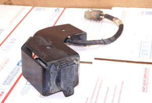 00-05 Ford Excursion Rear 7 Pin Trailer Connector with Harness and Bracket OEM