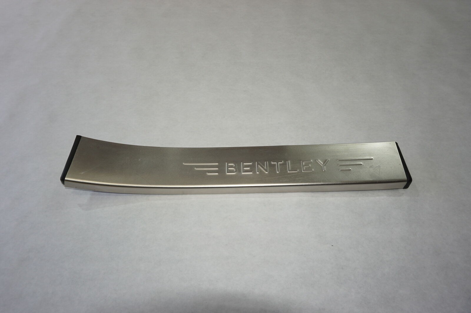 BENTLEY FLYING SPUR DOOR SCUFF PLATE SILL PANEL 2006 2007 2008 2009 2010 OEM