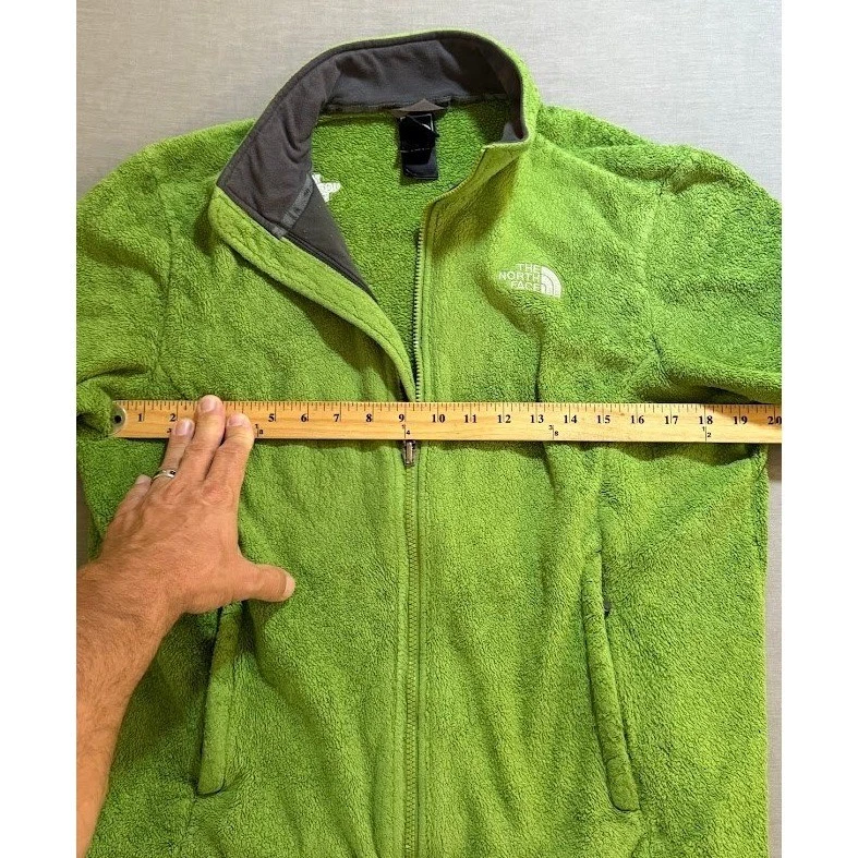 Chaqueta polar de oso de peluche The North Face cremallera completa verde lima para mujer al aire libre Foto 4 de 4