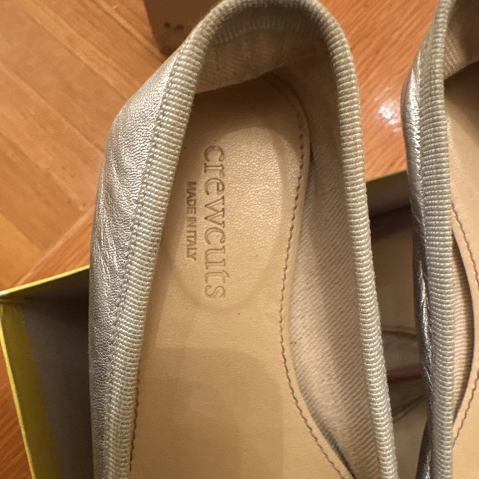 J.CREW CREWCUTS GIRLS' METALLIC SILVER LEATHER BALLET FLAT SIZE K11 - Image 2 of 4