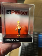 PREISER 28092 HO SCALE PEOPLE~PUNK ROCK MAN~ (1 FIGURE)