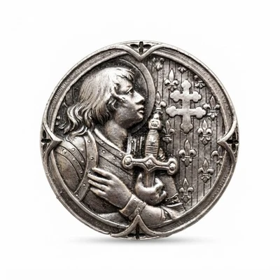 Insigne en métal représentant Jeanne d'Arc ( 35 mm )📌6a.. - Photo 1/2