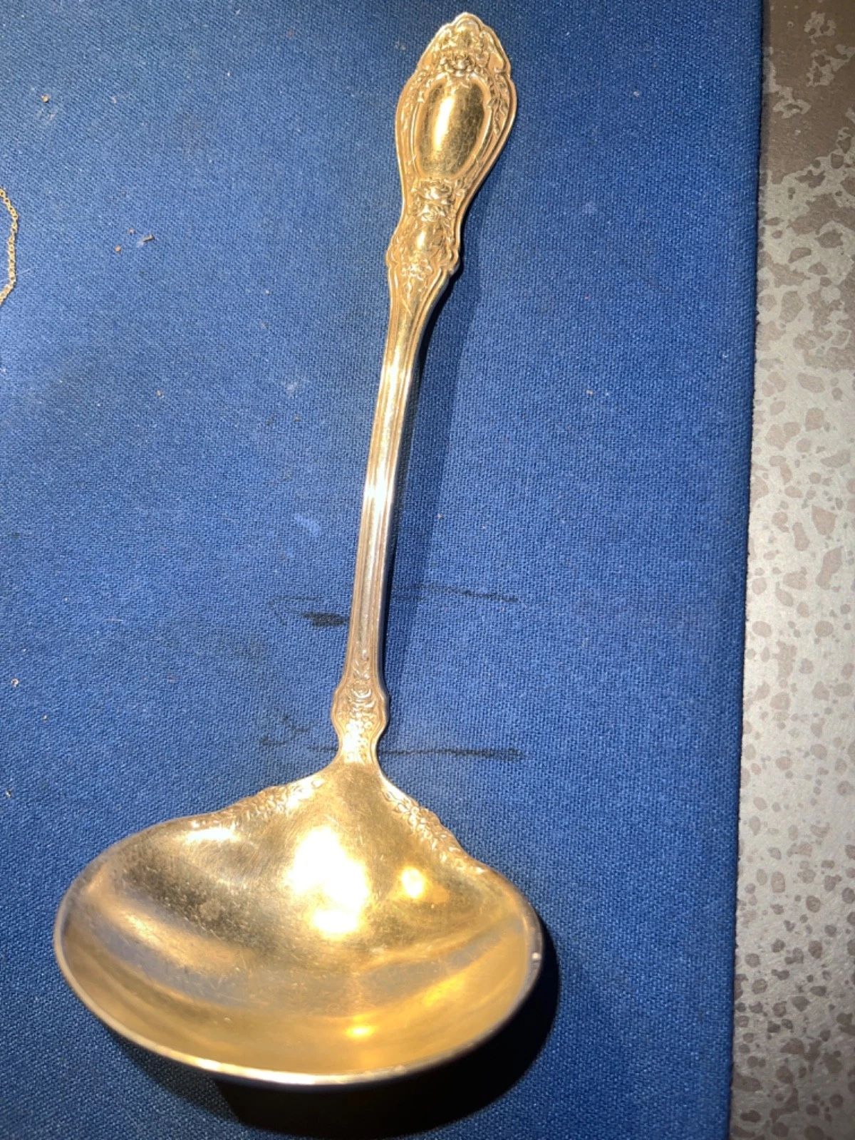 Wm Rogers 1847 sauce or or soup ladle triple plate floral pattern