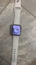 Apple Watch SE 40mm Silver Aluminum White Silicone Band GPS Heart Rate Monitor