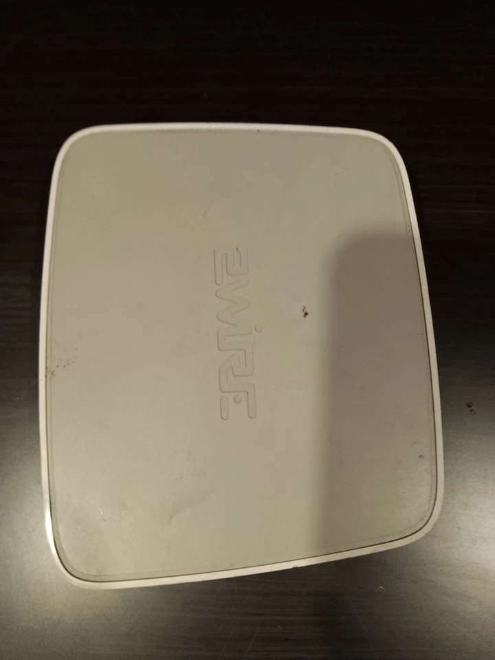 2Wire 2701HG-B 54 Mbps 4-Port 10/100 Wireless G Router - Image 4 of 4