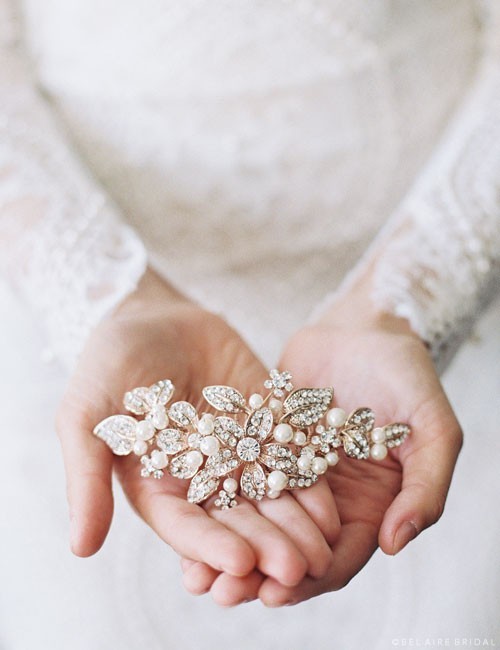 NEW Bel Aire Bridal Hair Comb 6202 Rhineshone Flowers and  display picture 3