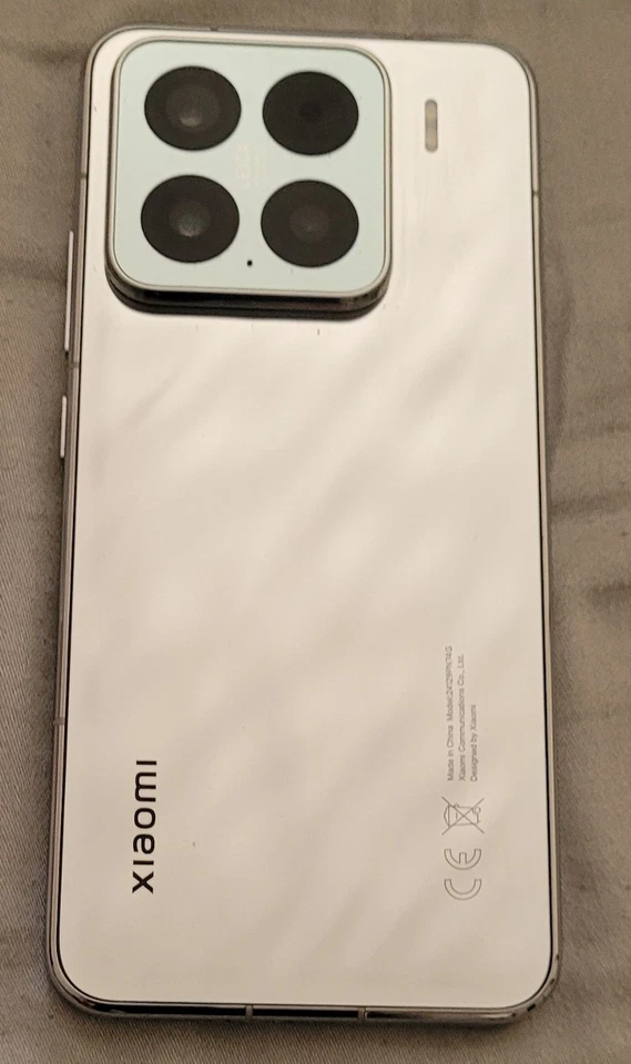 Xiaomi 15 · 512GB, foto 2 di 5