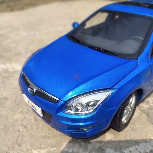 1:18 Chinese BEIJING Hyundai i30 diecast model Blue Color - 第 11/12 張圖片