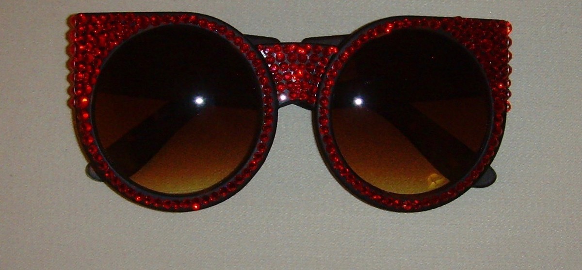 Red Crystal Adorned Sunglasses | eBay display picture 3