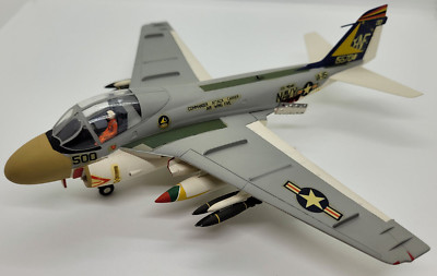 Grumman A-6E Intruder VA-115 1:72 (gebaut & lackiert)