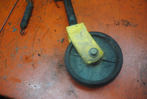 John Deere 770 60 Inch Mower Deck Front Wheel 670 - Picture 3 of 4