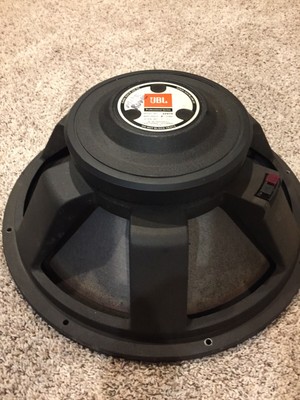 subwoofer jbl 600w