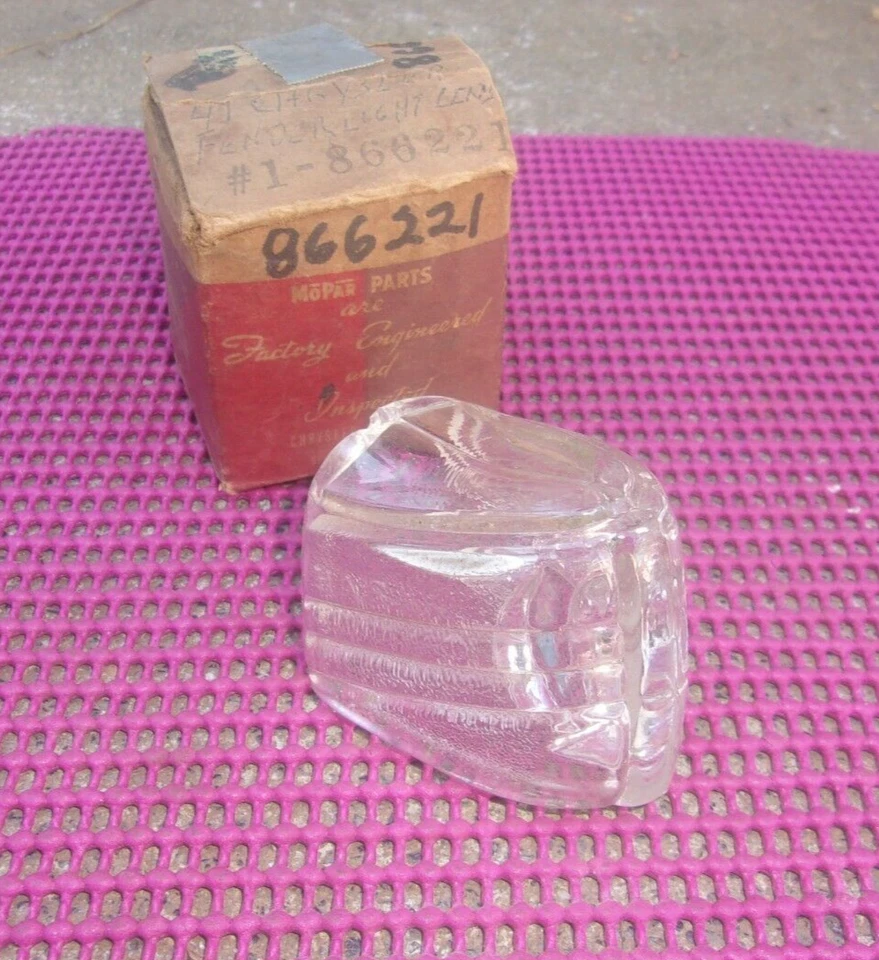 1941 Chrysler Royal Windsor Саратога New Yorker новый из старых запасов MoPar парковки свет объектив - Изображение 2 из 3