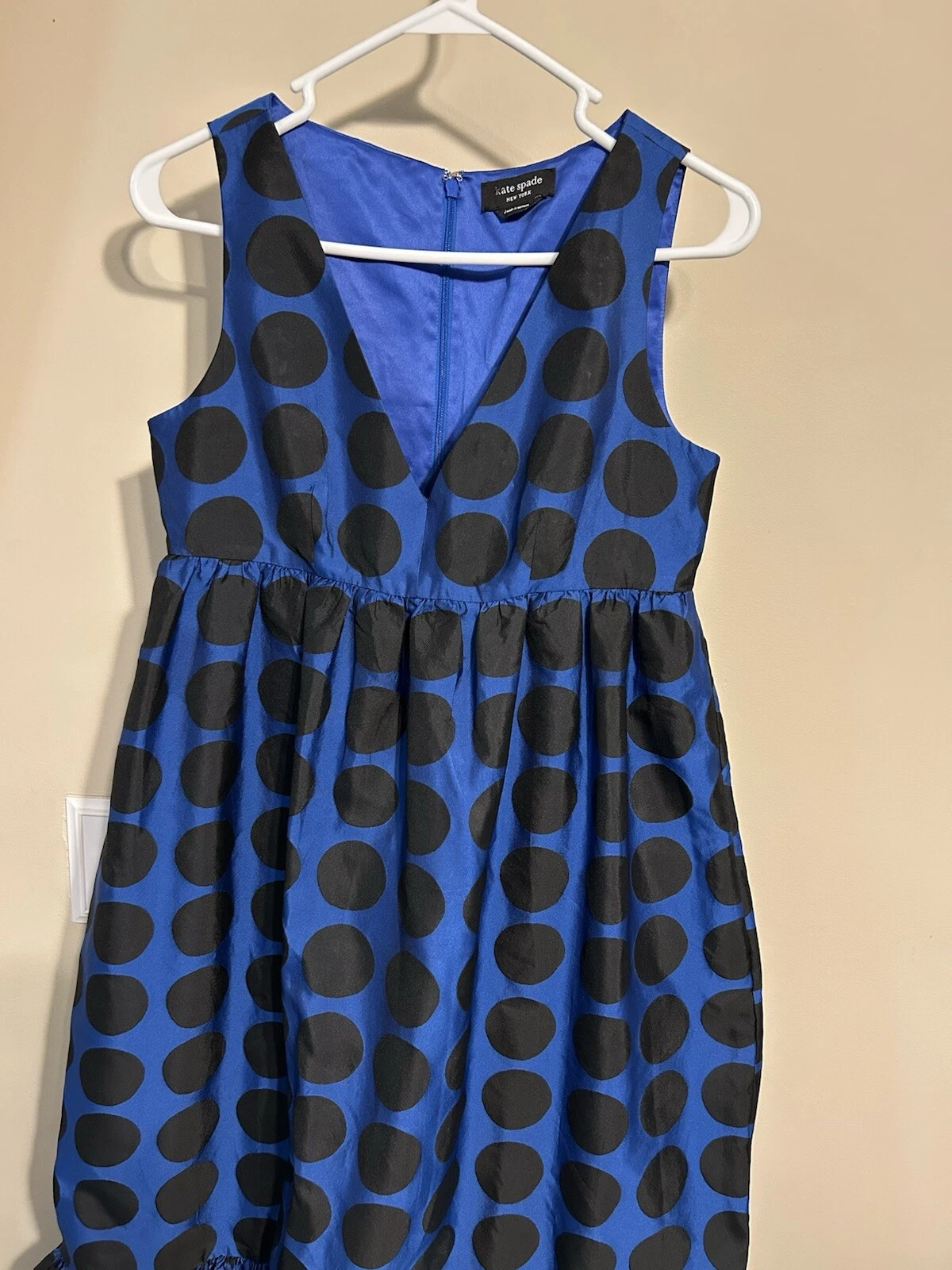 Mini abito Kate Spade scollo a V senza maniche a pois artistico nero blu taglia 4