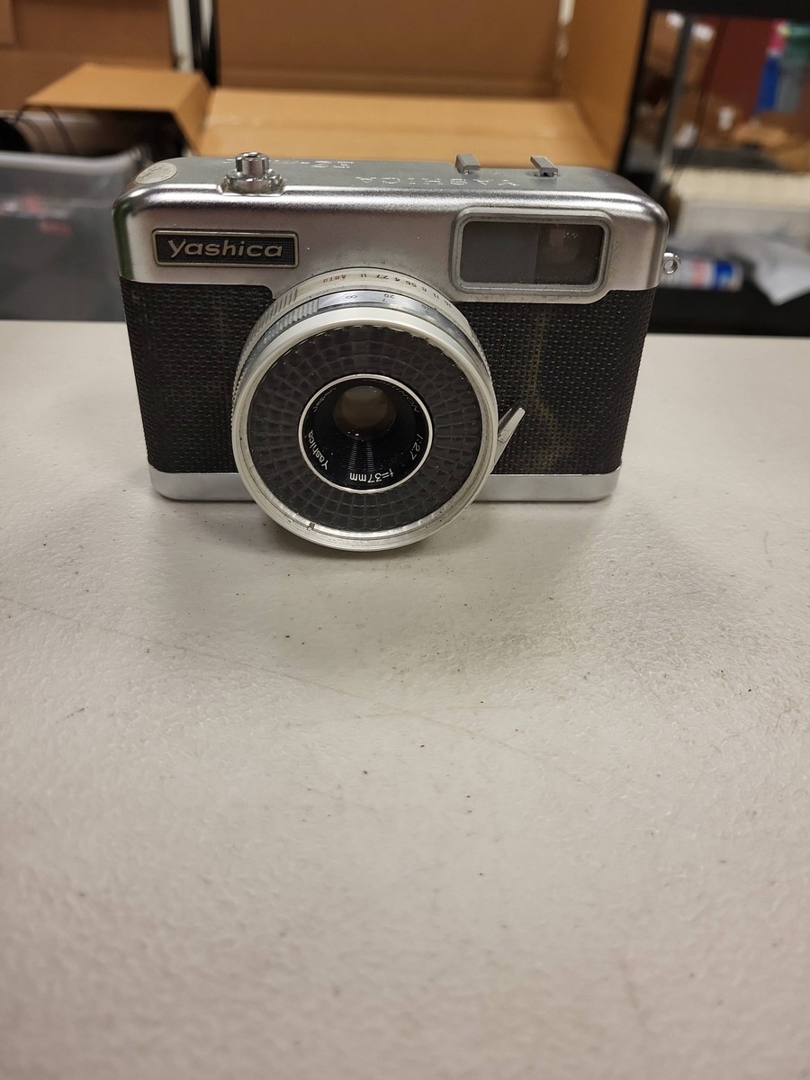 Yashica EZ-Matic Vintage Film Camera Japan 126 Cartridge Camera