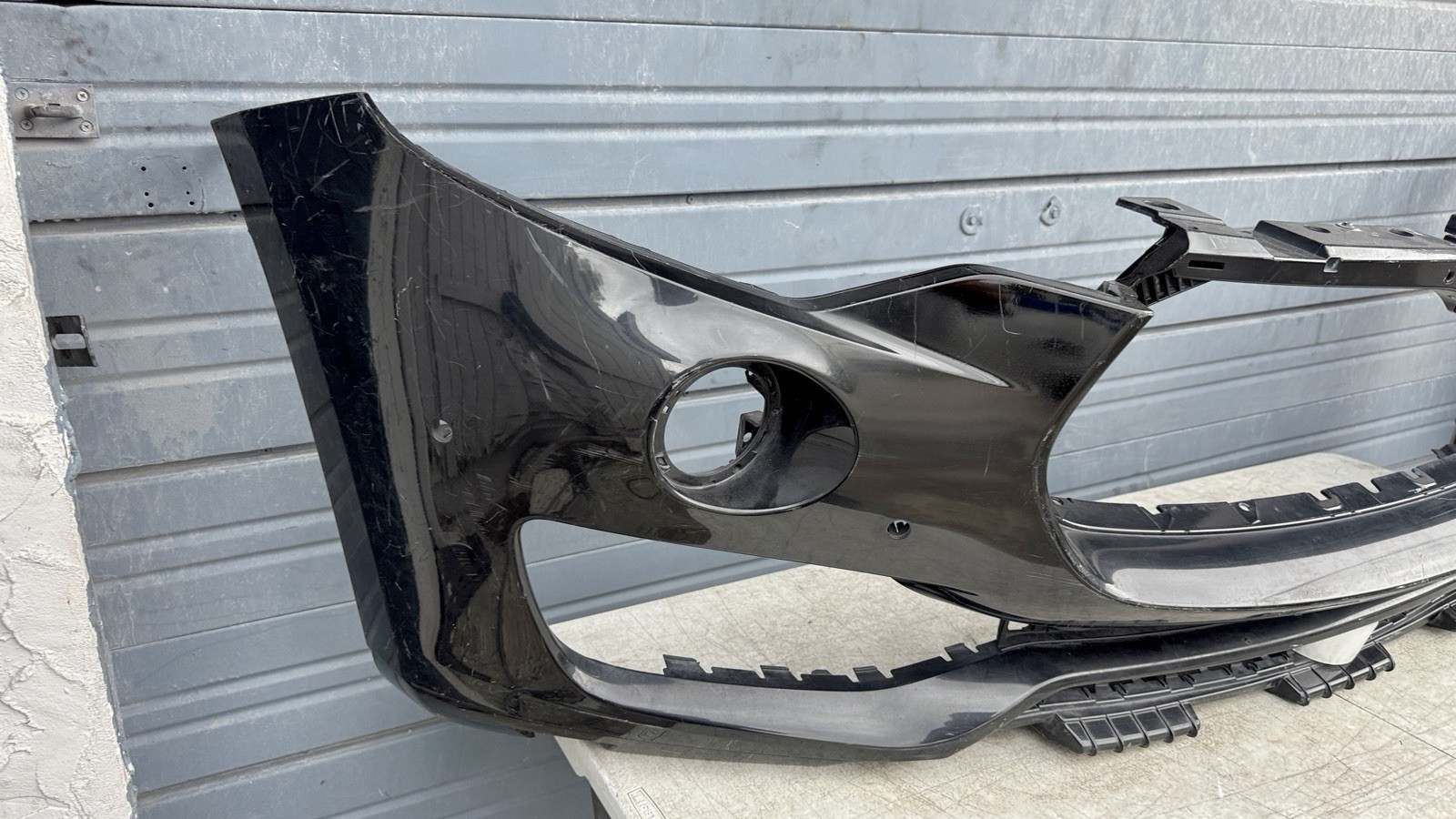 2017 2018 2019 2020 Maserati Levante Front Bumper Cover OEM Original Perfect