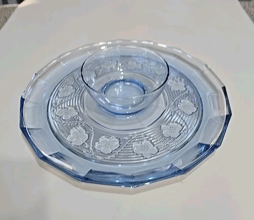 Vintage Anchor Hocking Georgetowne Blue Glass Veggie Fruit Chip & Dip Set