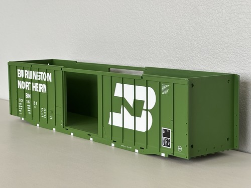 LGB Burlington Northern 50' Boxcar 43930 (Nuevo de fábrica - Paquete de carcasa y piezas) | Zustand: New