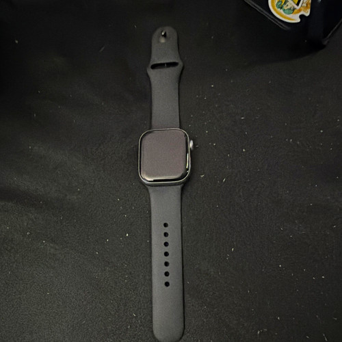 Apple Watch Series 11 42mm Gray Aluminum GPS 32GB Water-Resistant Black Band