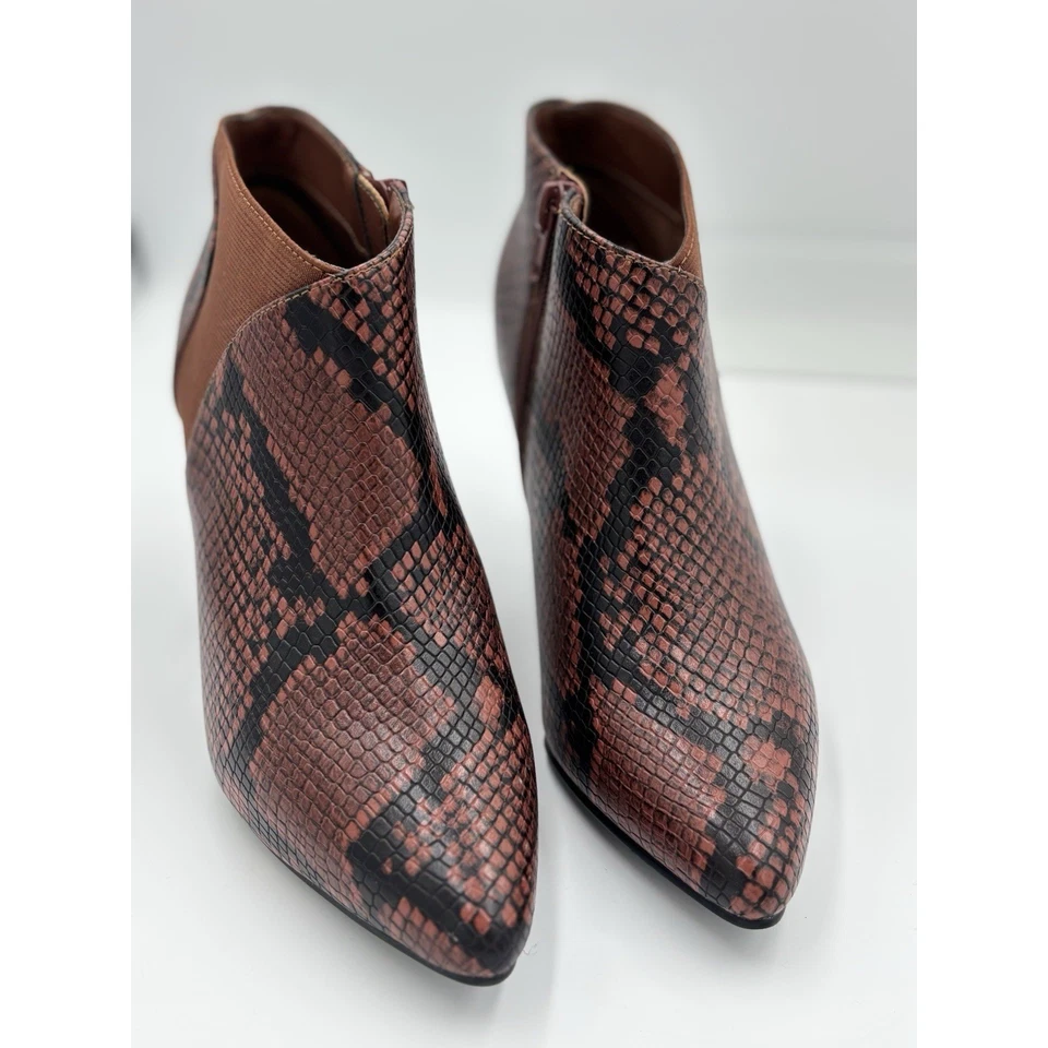 Ashro Mujer Serpiente Botín Zapato Talla 7.5 M Marrón Serpiente Estampado Cremallera Lateral Foto 3 de 4