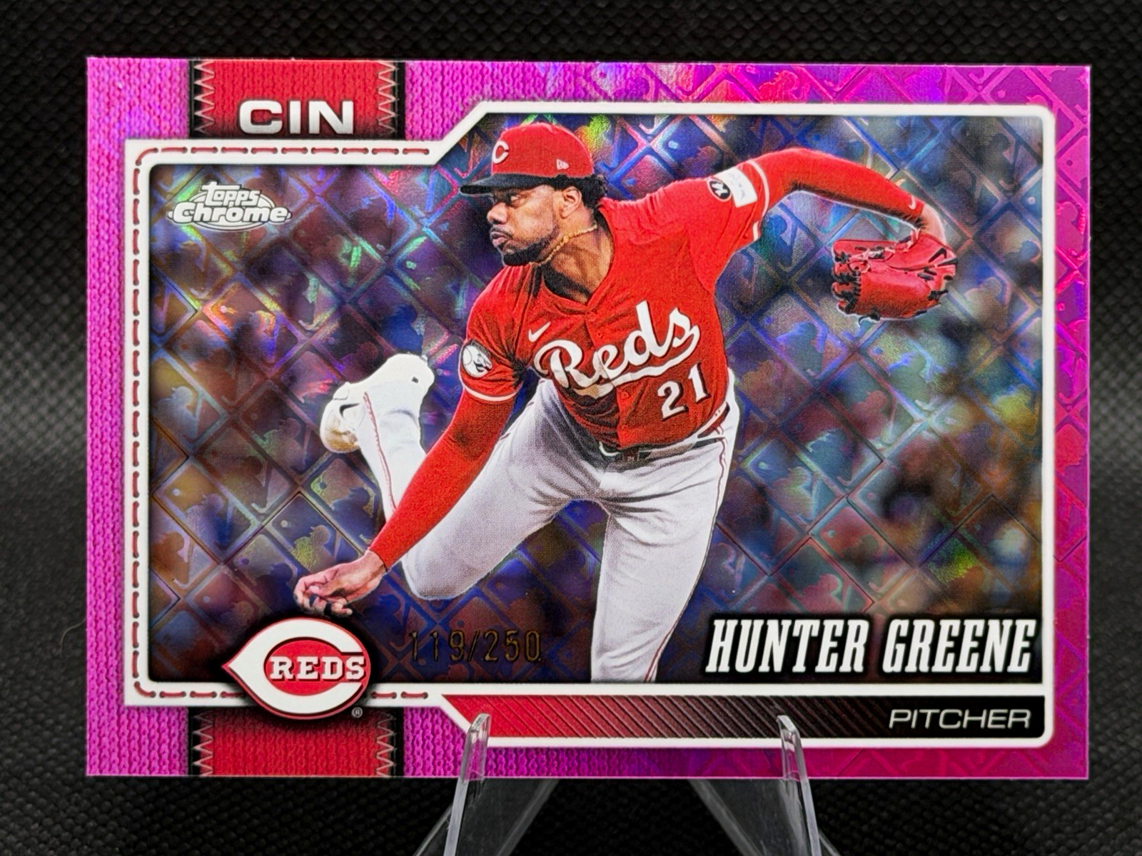 Topps Chrome 2026 Hunter Greene Cincinnati Reds #135 Serial Numbered 119/250