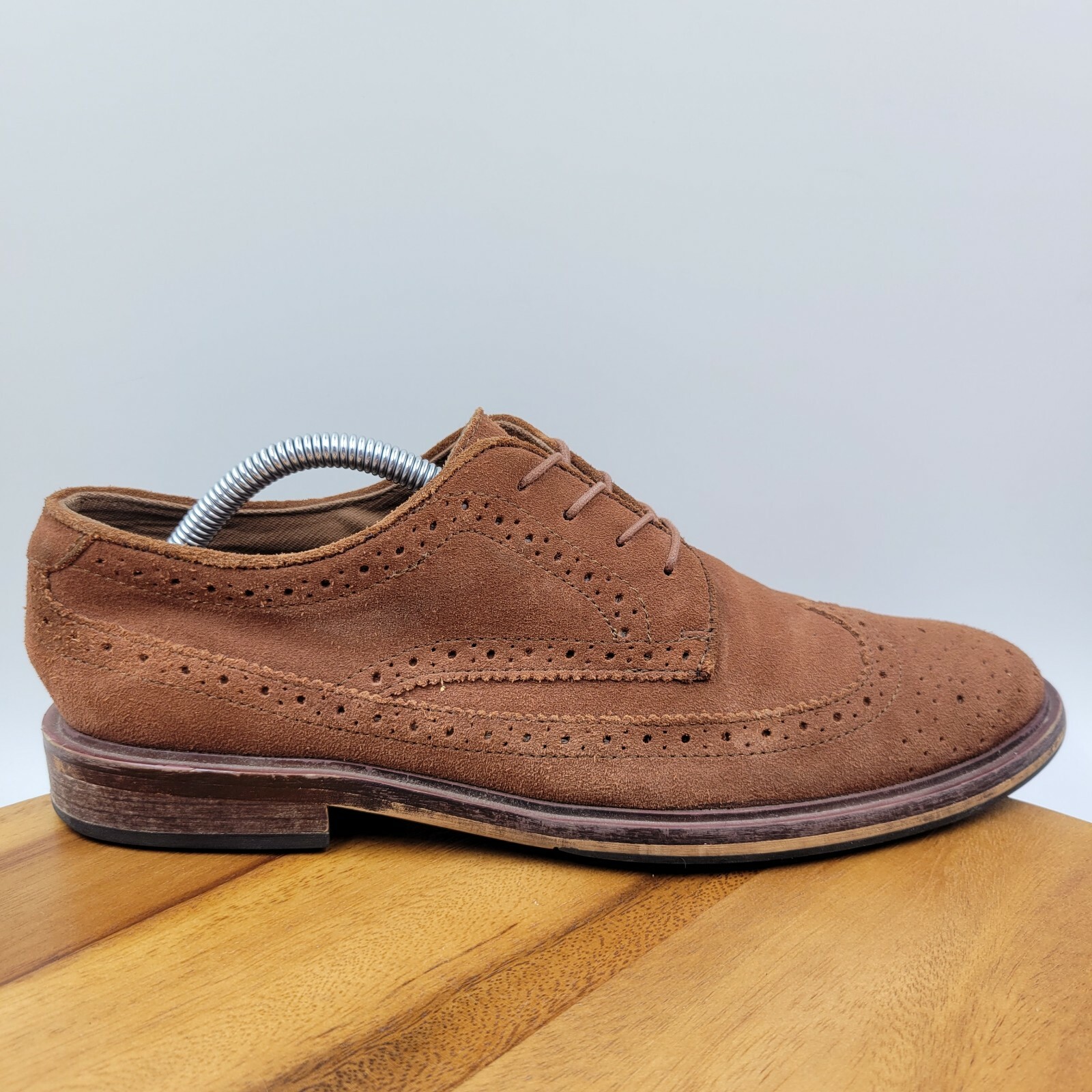 aston grey wingtip