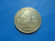 (J) MOAT HOUSE HOTEL CAR PARK GOLD COLOURED TOKEN COIN