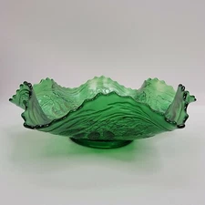 Vintage Fenton Green Leaf Chain Ruffle Scalloped Bowl Carnival Glass