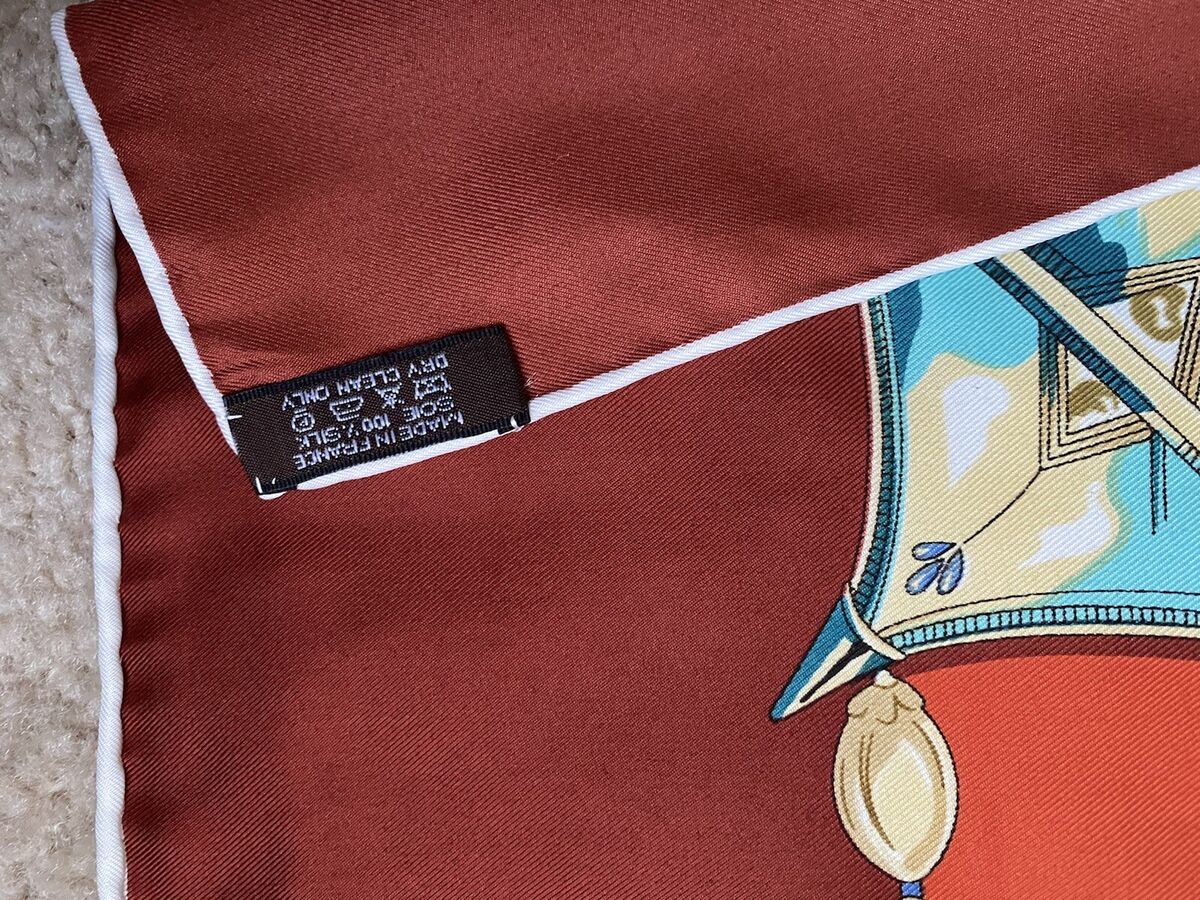 HERMES SCARF　100%SILK　MADE IN FRANC Hermes Scarf Size 90x90cm Silk 100% made in France Never