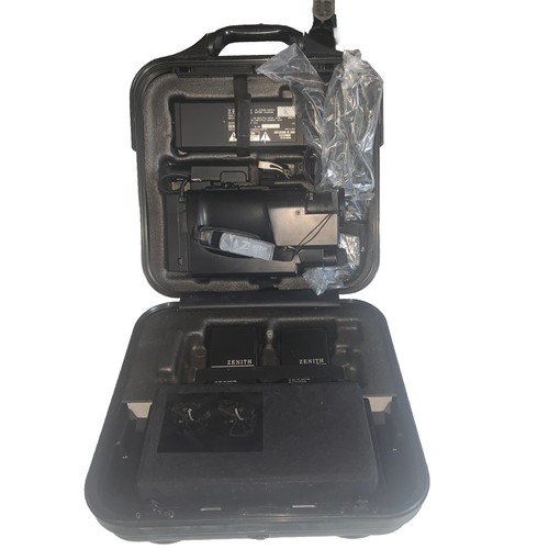 1980s Zenith VM6200 VCR Camcorder w/ Hard Case FOR PARTS OR NOT WORKING - Picture 9 of 10