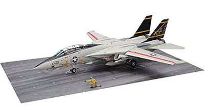 Tamiya 1/48 Masterpiece Series No.122 Grumman F-14A Tomcat Launch Set Model61122