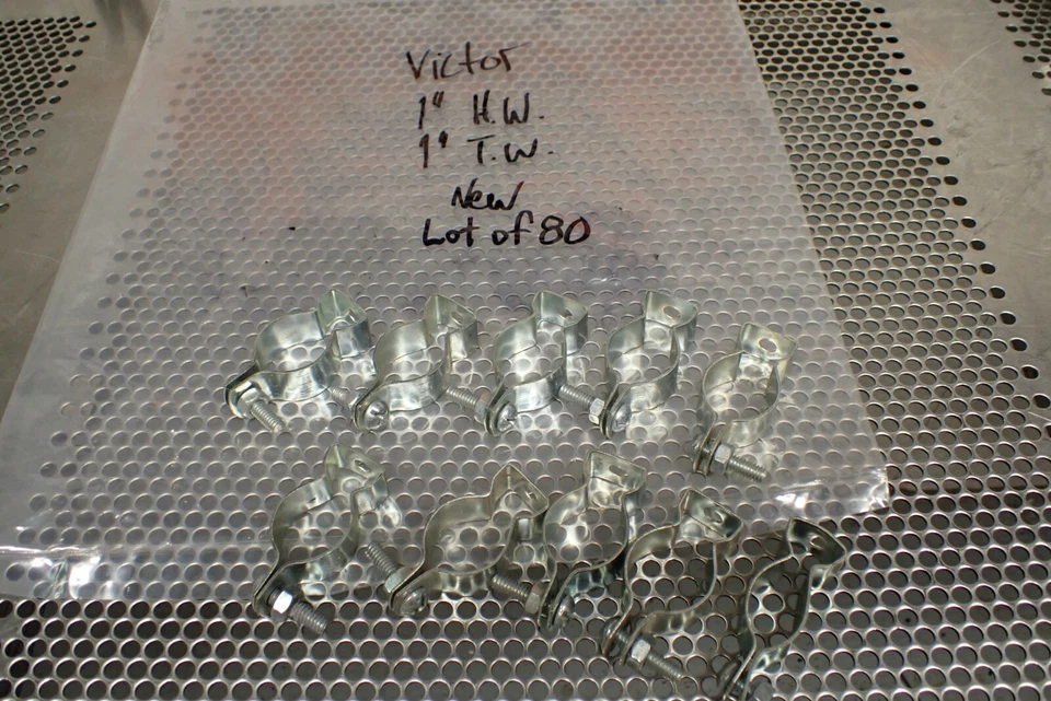 Perchas de conducto VICTOR 1" HW 1" TW nuevo stock antiguo (lote de 80) ver todas las fotos Foto 2 de 4