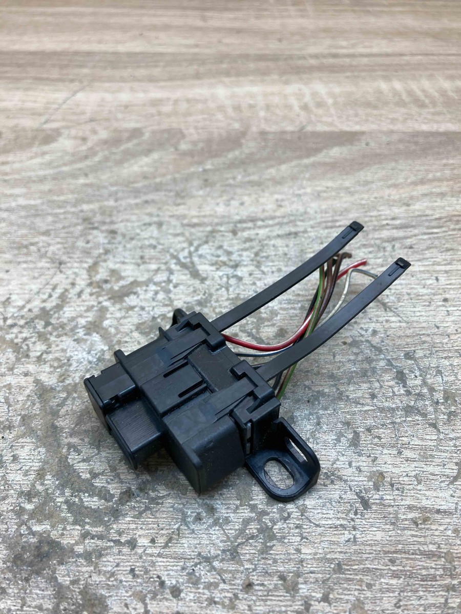 6931908 6931908 01 BMW E Series Connector Plug Unit Computer Wire 