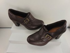 Clarks Collection Brown Soft Leather High Heel Pump Side Zipper 7 M 125.00