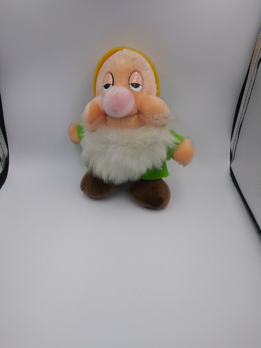 Disney land Snow White And The Seven Dwarfs Sleepy Stuffed Plush Animal TAG - Picture 4 of 5