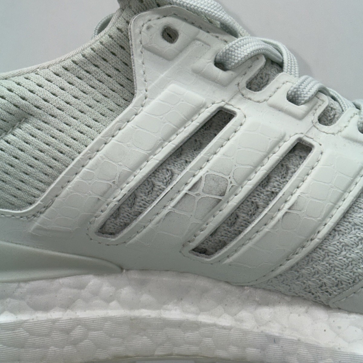 Adidas UltraBoost Golf Crystal Jade (IF0324) Men's 9 / Women's 10